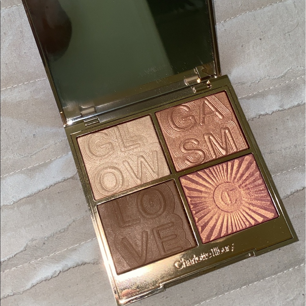 Charlotte Tilbury Glowgasm Face Palette